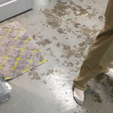 Epoxy Coating with Flakes