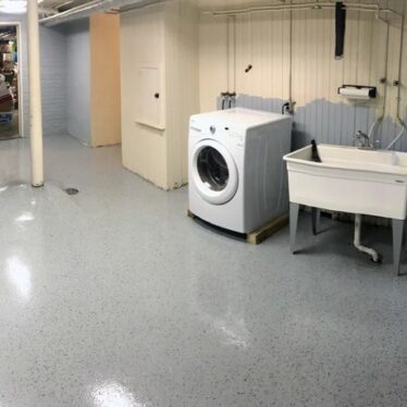Epoxy Coating with Flakes